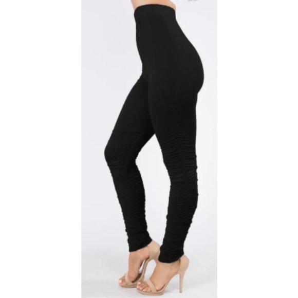 SMTYNN Boutique Pants - NWT Black High Rise Pull on Ruched Shirred Side High Maintenance Pants